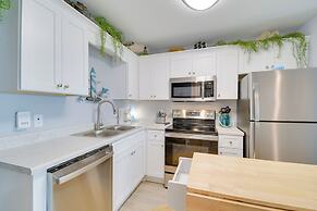 Gulf Shores Condo: Covered Balcony & Beach Access