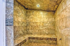 Gulf Shores Condo: Covered Balcony & Beach Access