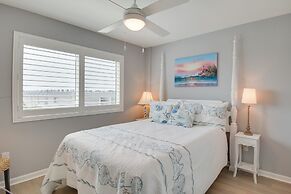 Gulf Shores Condo: Covered Balcony & Beach Access