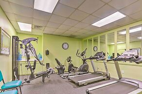 Gulf Shores Condo: Covered Balcony & Beach Access