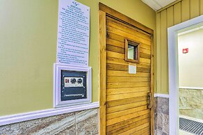 Gulf Shores Condo: Covered Balcony & Beach Access