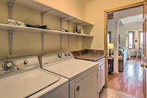 Mountain Escape w/ Stunning Views!