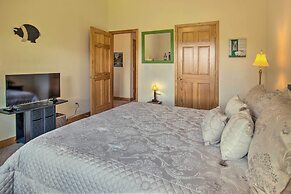 Mountain Escape w/ Stunning Views!