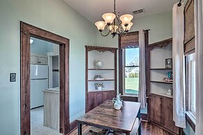 Lake Charles Cottage w/ Fireplace & Yard!