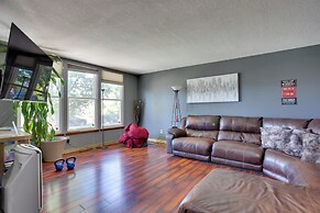 12 Mi to Dtwn Denver: Littleton Family Home!