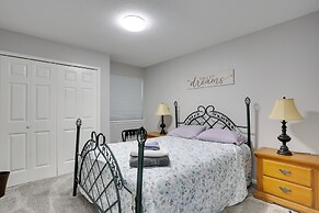 12 Mi to Dtwn Denver: Littleton Family Home!