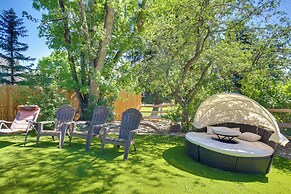 12 Mi to Dtwn Denver: Littleton Family Home!