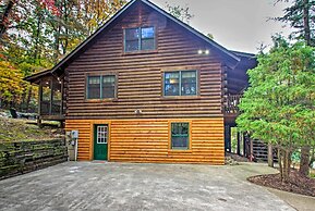 Massanutten Resort Log Cabin w/ Mountain Views!