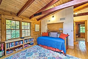 Massanutten Resort Log Cabin w/ Mountain Views!