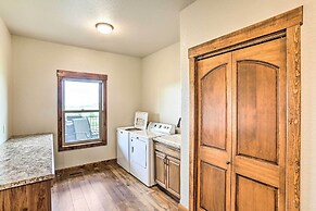 Luxe Spearfish Hideaway: Golf, Hike, Explore!