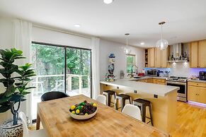 Modern Home w/ Hot Tub & Deck in Asheville!