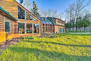 Lakefront Applegate Retreat w/ Private Beach!