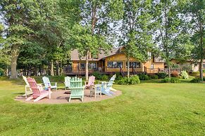 Large Home on Lake Edward w/ Deck & Fire Pit!