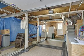 Large Home on Lake Edward w/ Deck & Fire Pit!