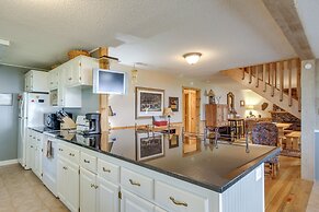 Large Home on Lake Edward w/ Deck & Fire Pit!