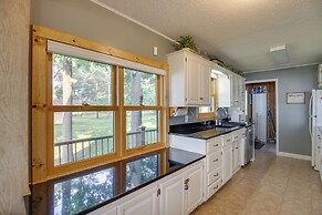 Large Home on Lake Edward w/ Deck & Fire Pit!