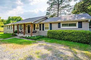 Little Rock Home < 2 Mi to Pinnacle Mountain!