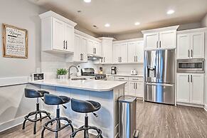 Modern Indianapolis Home w/ Skyline Views