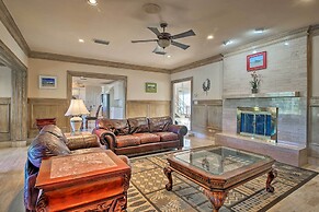 Private Pool: Lakefront Harlingen Home
