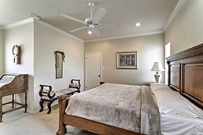 Private Pool: Lakefront Harlingen Home