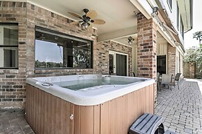 Pool & Hot Tub: Lakefront Harlingen Home