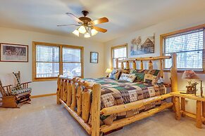 Mountain-view Murphy Cabin w/ Shared Fire Pit