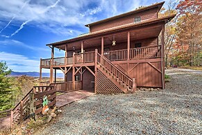 Murphy Cabin w/ Fire Pit & Stunning Mtn Views