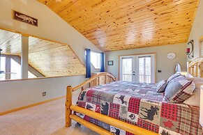 Mountain-view Murphy Cabin w/ Shared Fire Pit