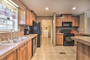 Family Lake Retreat w/ Screened Deck!