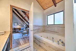 Modern Groveland Chalet ~ 25 Mi to Yosemite!