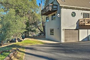 Modern Groveland Chalet ~ 25 Mi to Yosemite!