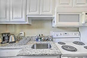 Pet-friendly Dallas Guest House w/ Patio!