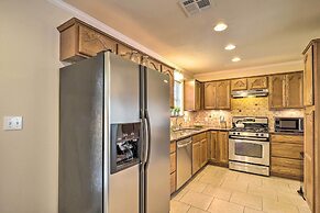 Pet-friendly Georgetown Home < 1 Mi to Dtwn!