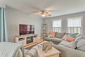South Kingstown Vacation Rental: 2 Mi to Beach!