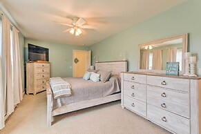 South Kingstown Vacation Rental: 2 Mi to Beach!