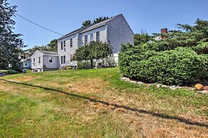 South Kingstown Vacation Rental: 2 Mi to Beach!