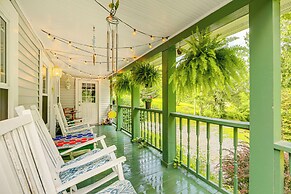 Pet-friendly Smoky Mountain Getaway w/ Fire Pit!