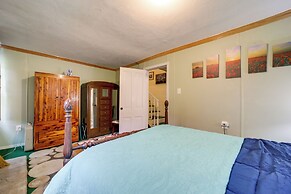 Pet-friendly Smoky Mountain Getaway w/ Fire Pit!