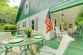 Pet-friendly Smoky Mountain Getaway w/ Fire Pit!