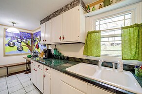 Pet-friendly Smoky Mountain Getaway w/ Fire Pit!