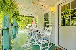 Pet-friendly Smoky Mountain Getaway w/ Fire Pit!