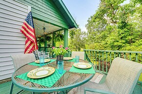 Pet-friendly Smoky Mountain Getaway w/ Fire Pit!