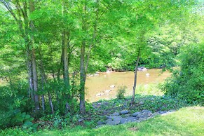 Hunter Home w/ Fire Pit & Yard: On Main Street!
