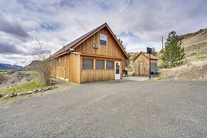 Stunning Hilltop Home by John Day Fossil Beds