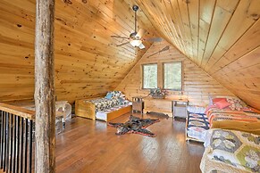 Adirondack Cabin on Private Lake Near Glenfield!