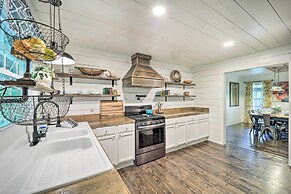 Riverfront Sugar Grove Home: Hot Tub & Views!