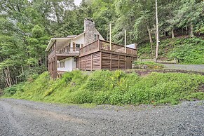 Riverfront Sugar Grove Home: Hot Tub & Views!