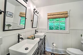 Riverfront Sugar Grove Home: Hot Tub & Views!