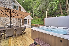 Riverfront Sugar Grove Home: Hot Tub & Views!