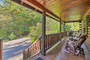 Rustic Dundee Log Cabin w/ Hot Tub & Forest Views!